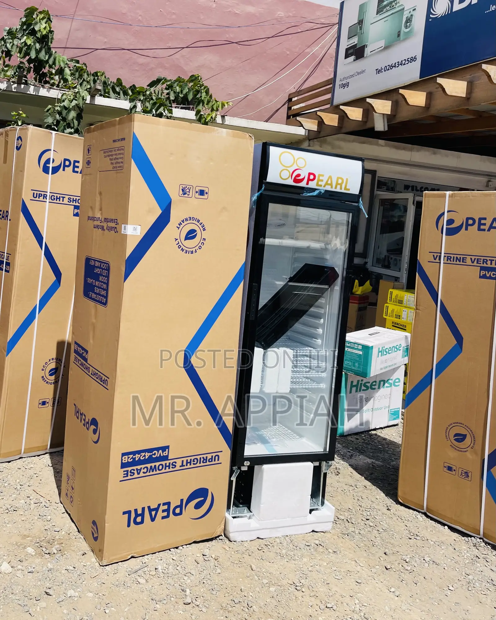 Shop Quality Pearl PVC- 424 Single Door Display Refrigerator(330l)