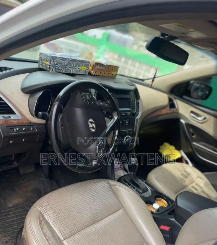 Hyundai Santa Fe 2014 White