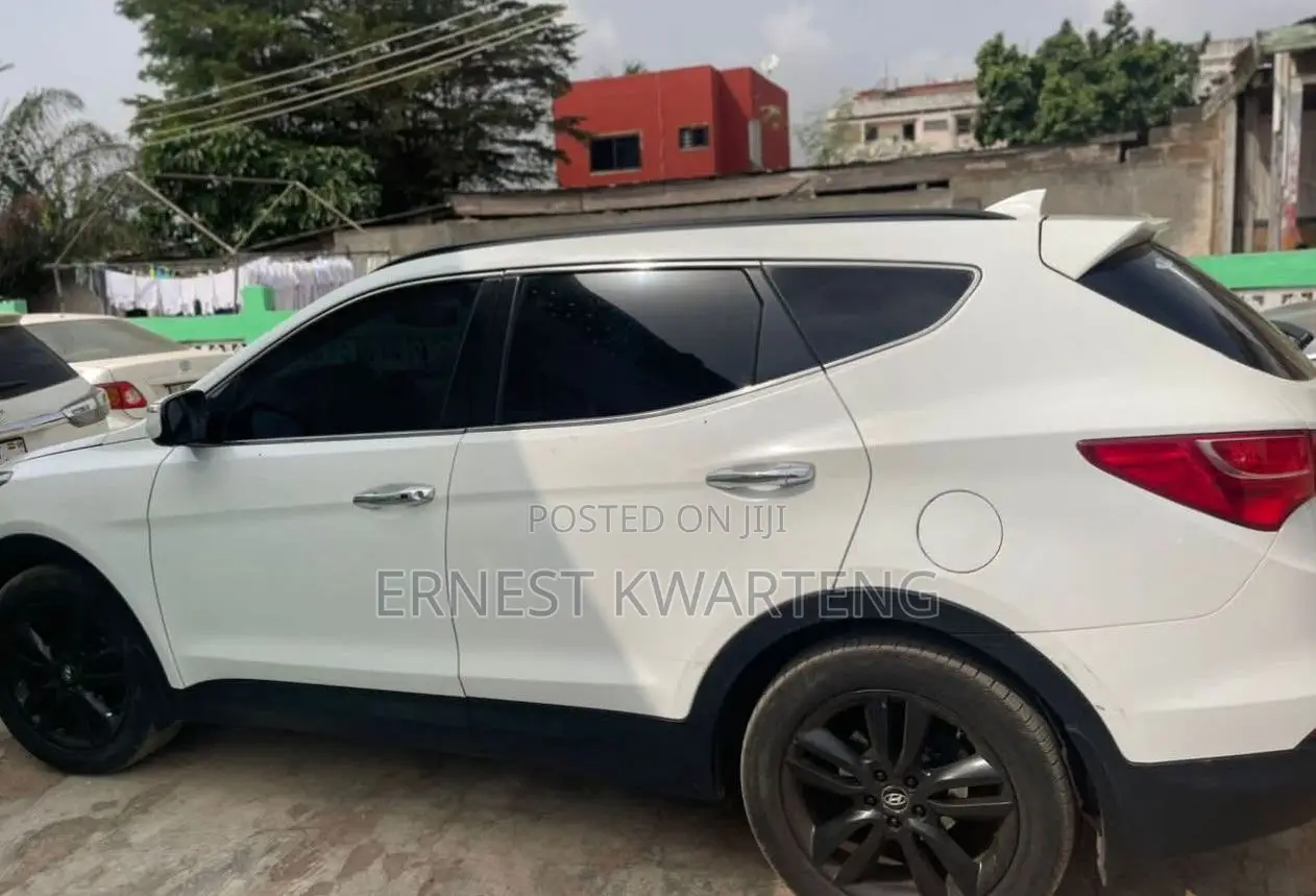 Hyundai Santa Fe 2014 White