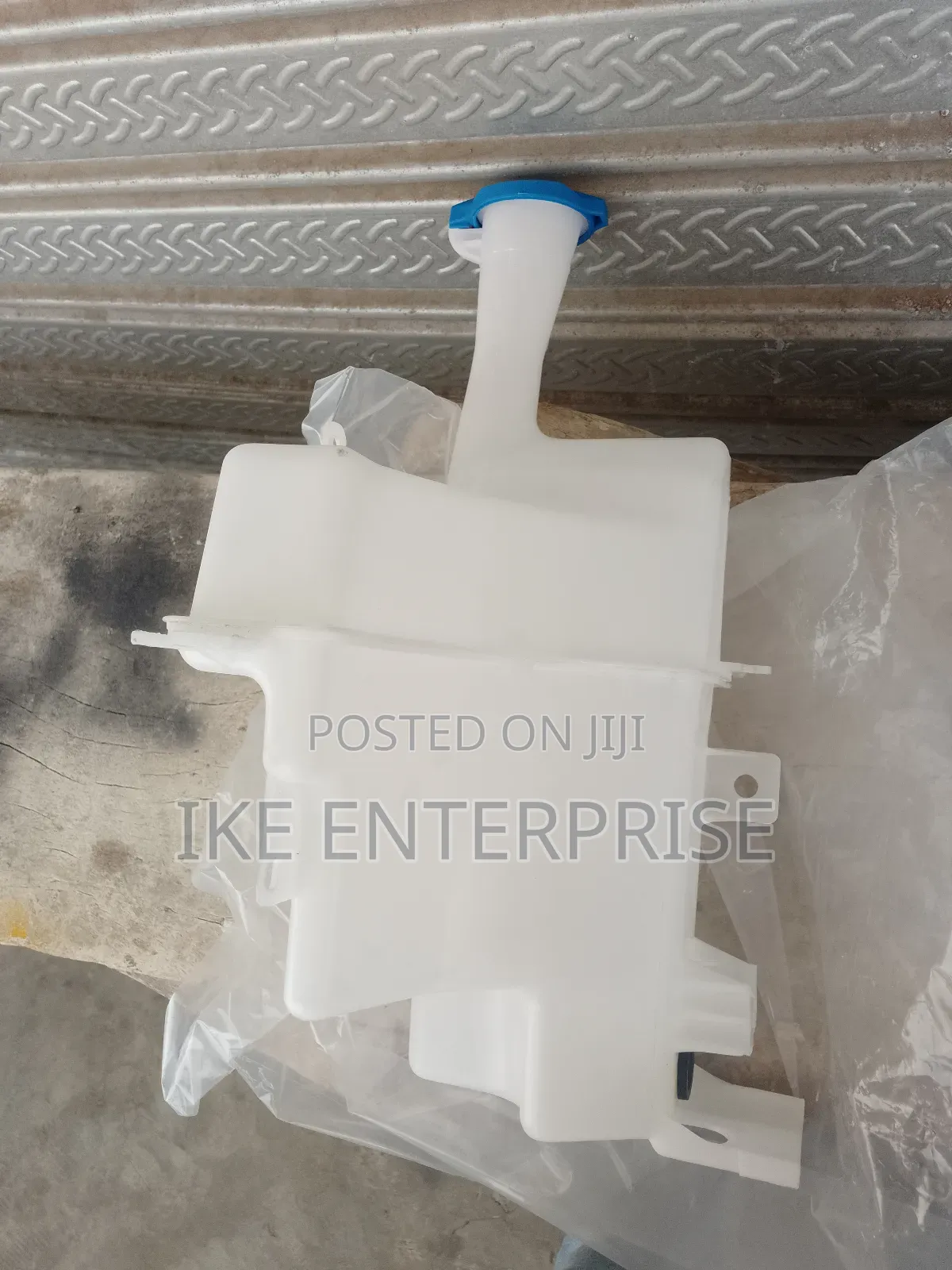 Hyundai Elantra Wiper Wash Bottle 2017,2018,2019