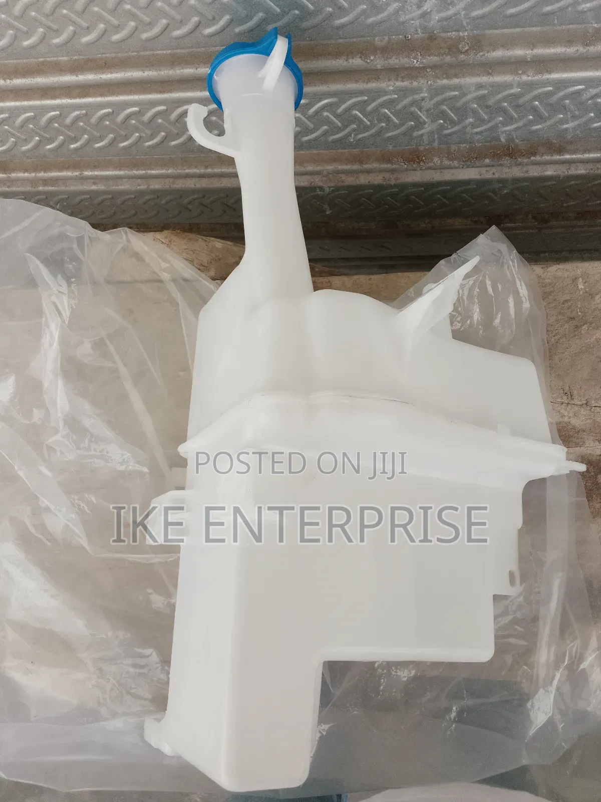 Hyundai Elantra Wiper Wash Bottle 2017,2018,2019