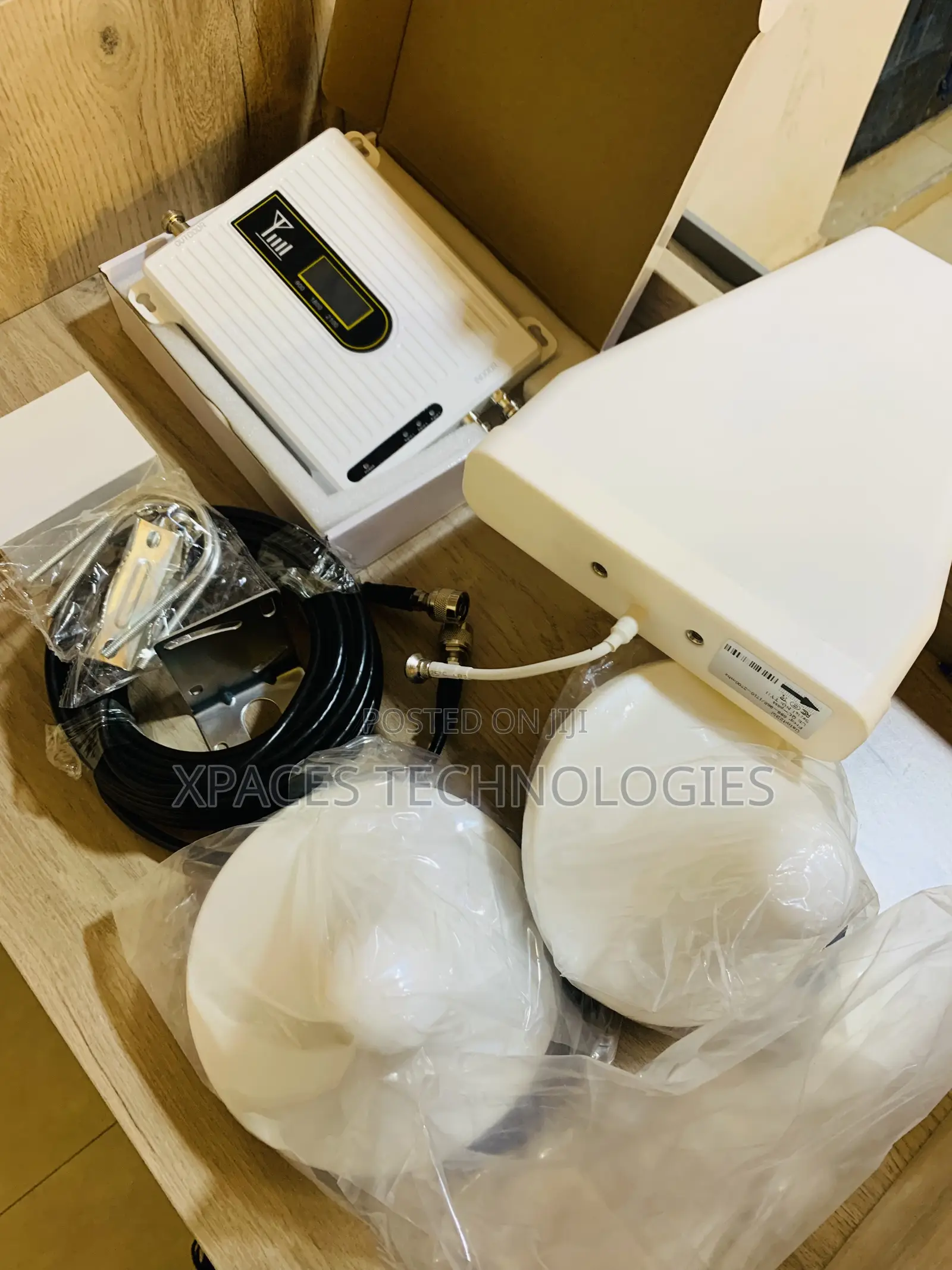 Triband 2g,3g ,4g Lte Mobile Signal GSM Booster