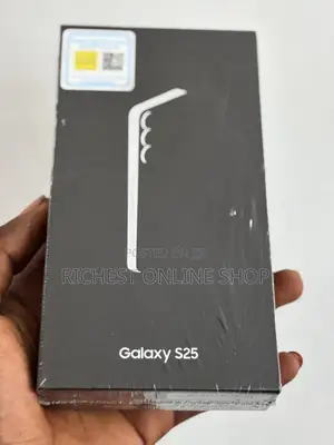New Samsung Galaxy S25 128 GB Black