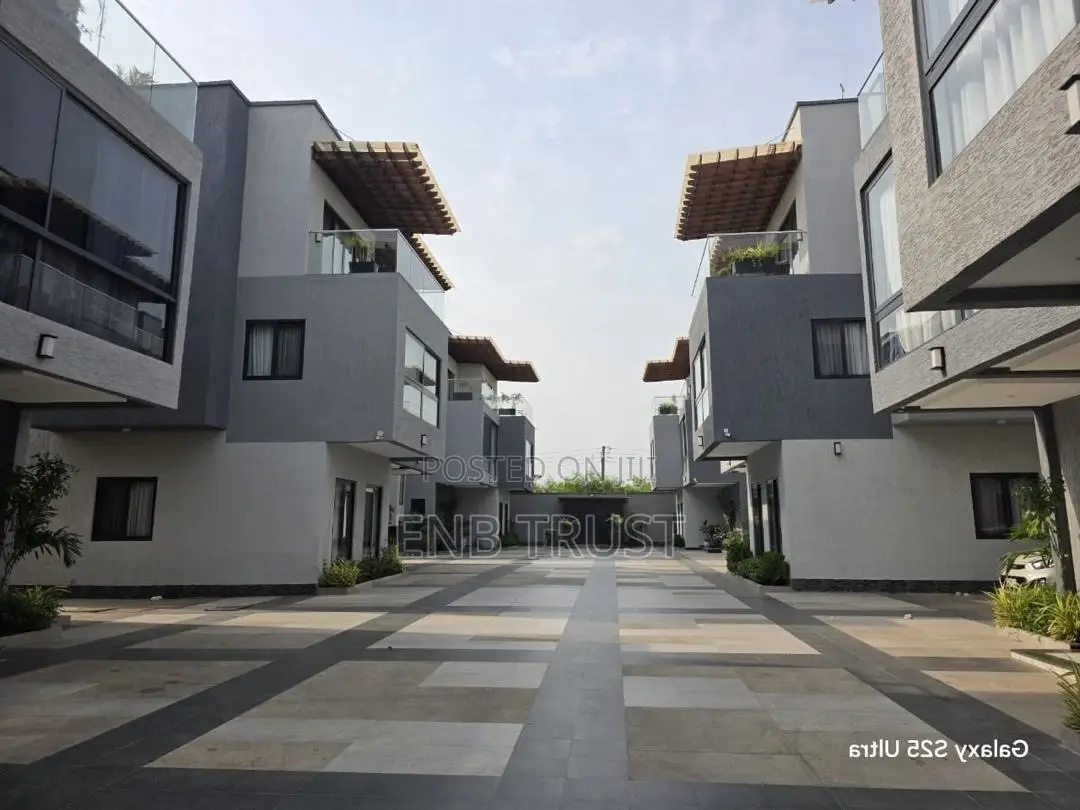 Furnished 5bdrm Townhouse / Terrace in Airport West for rent