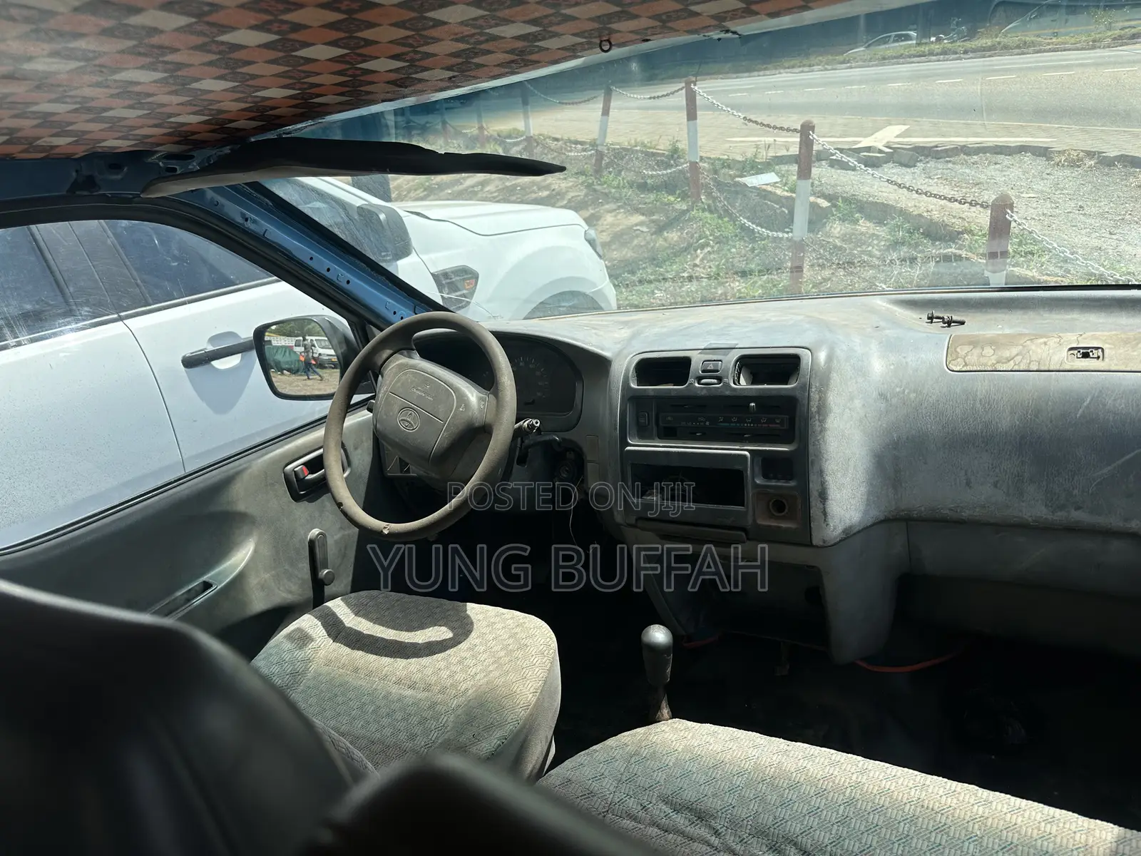 Toyota HiAce 2002 Blue