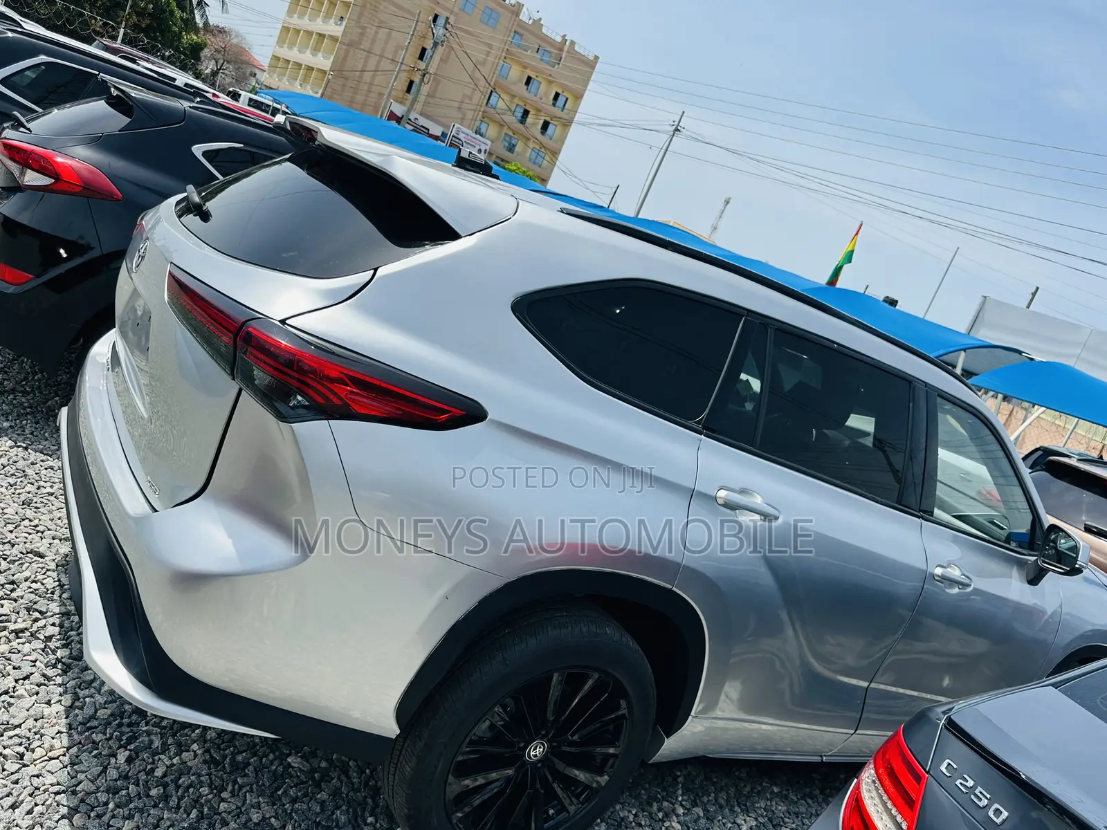 Toyota Highlander 2024 Silver