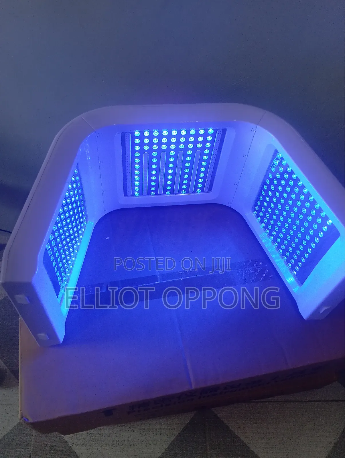 Led Facial Mask or Light(Daisy Shari)