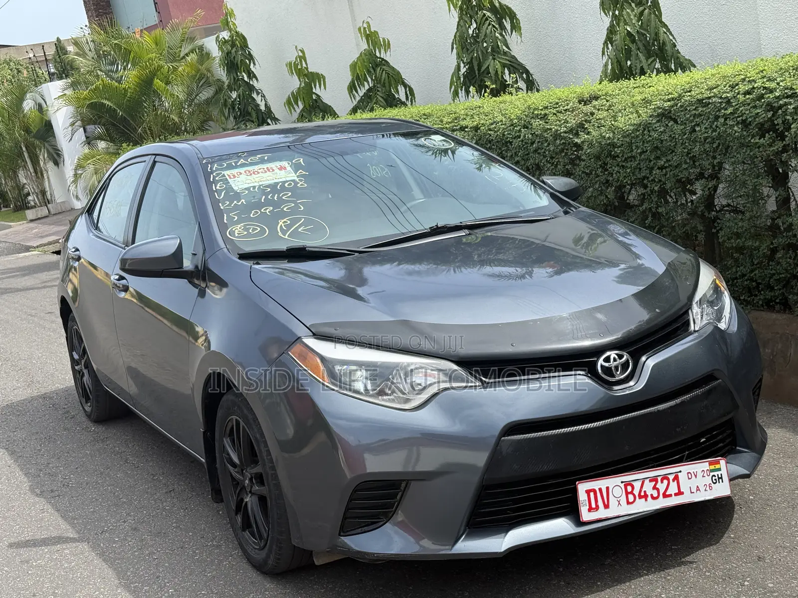 Toyota Corolla LE 4dr Sedan (1.8L 4cyl CVT) 2016 Gray
