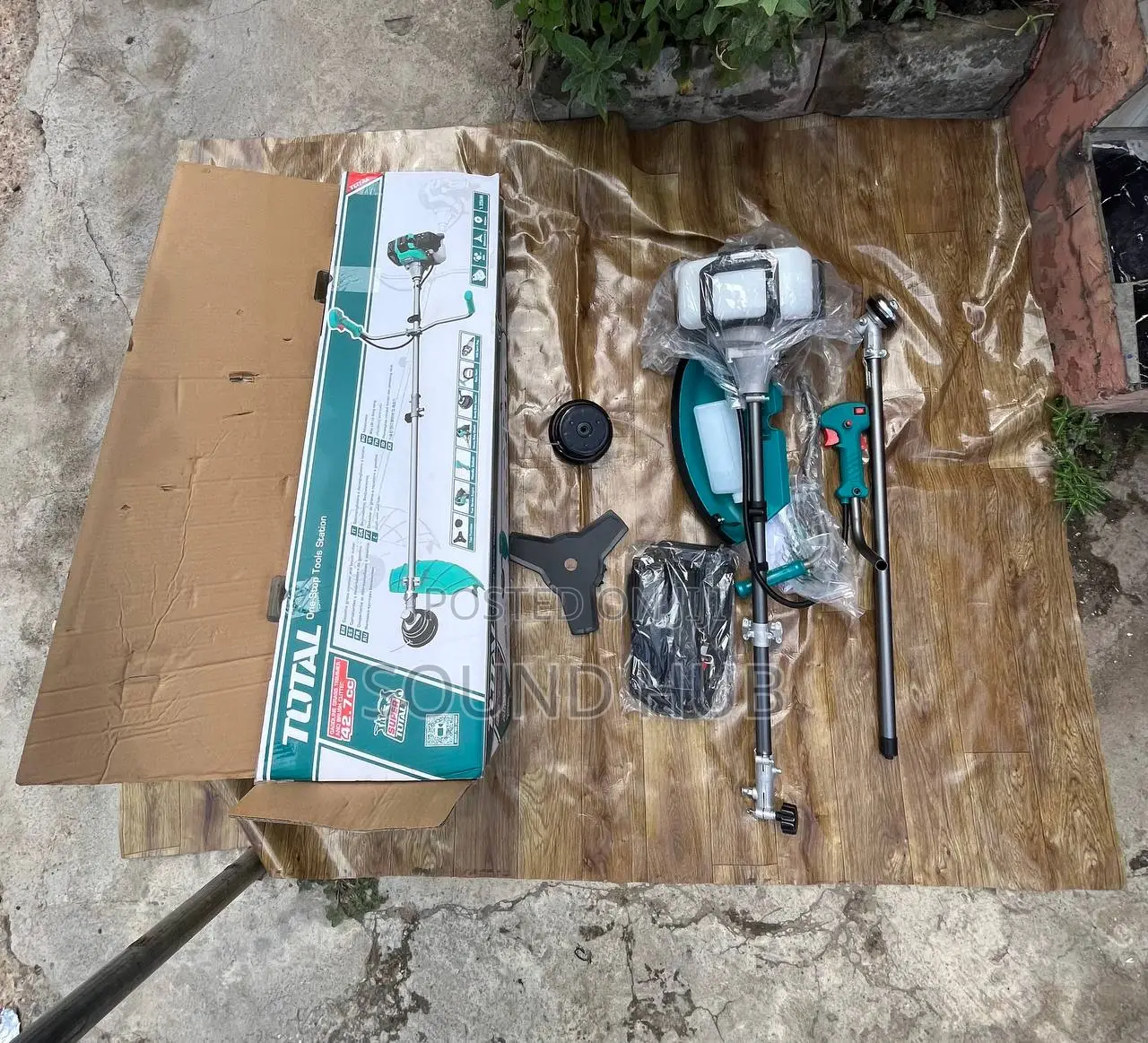 Total Gasoline Trimmer And Brush Cutter