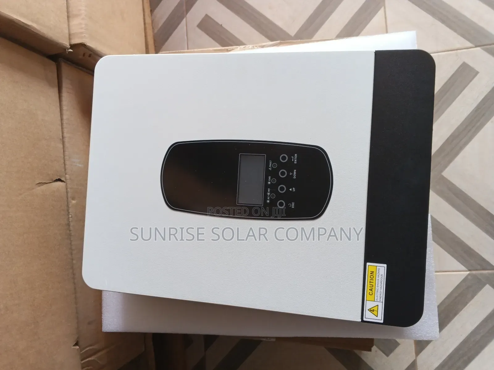 Hybrid Inverter 12v 2200w