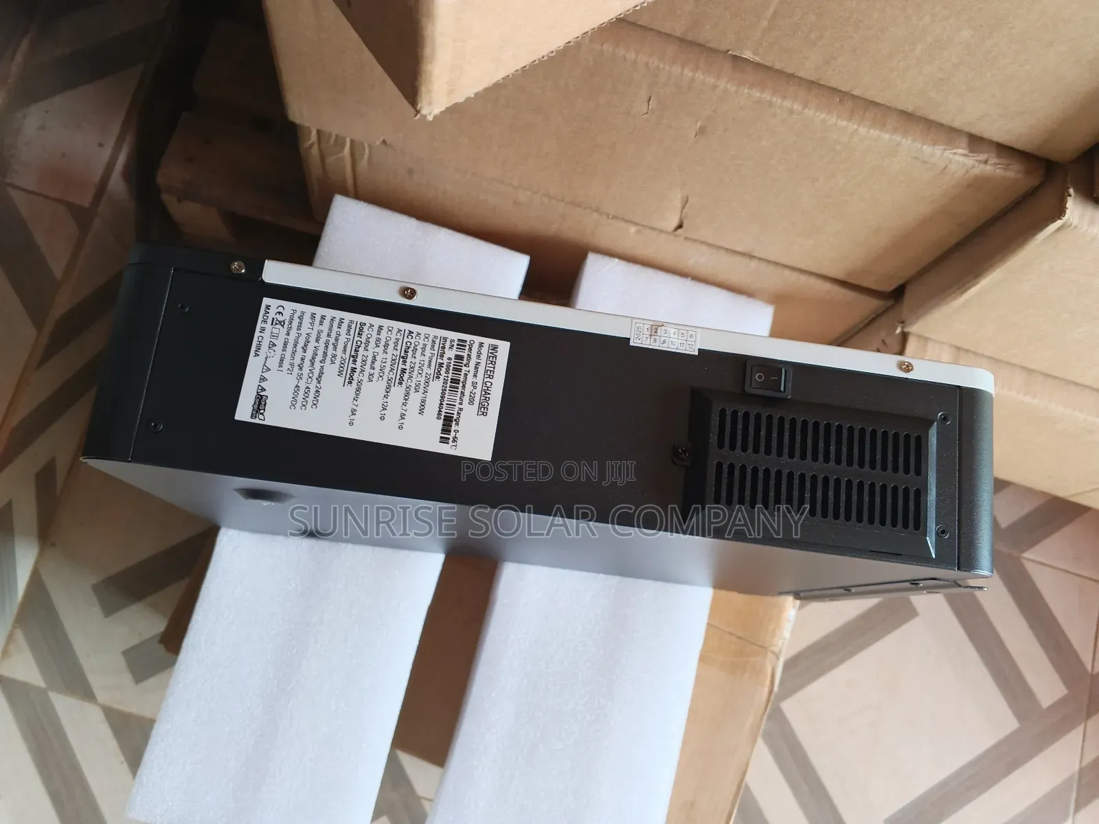 Hybrid Inverter 12v 2200w
