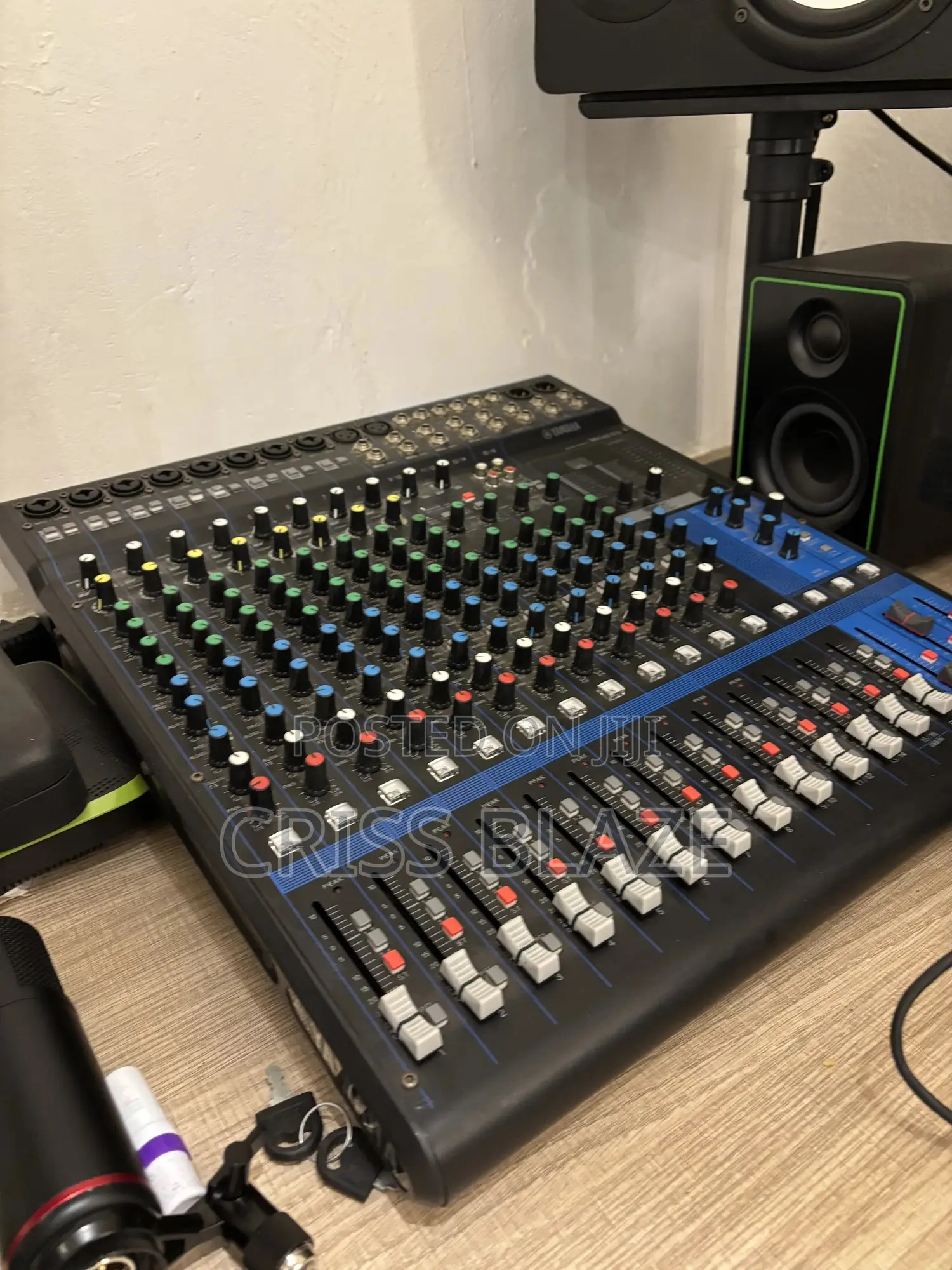 Yamaha Mg16xu 16 Channel Mixer