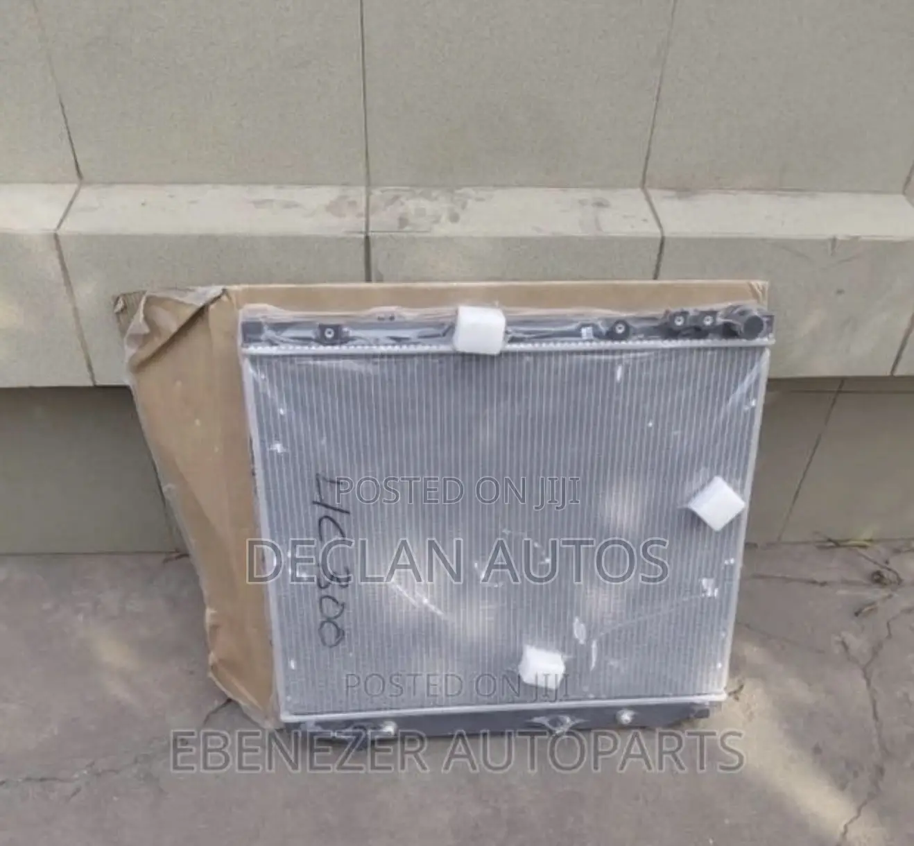 Toyota Land Cruiser Lc300 Radiator Tank