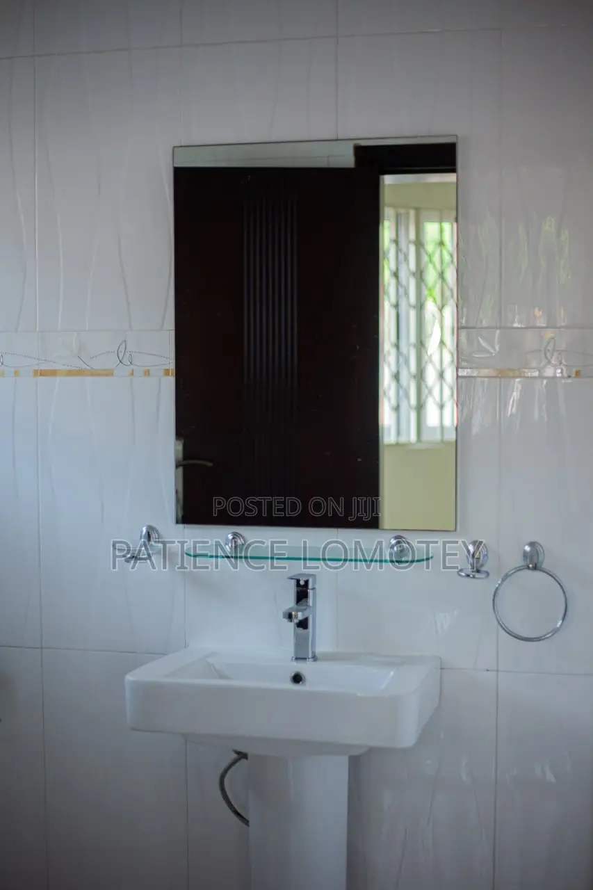 5bdrm House in US Embassy Area for sale