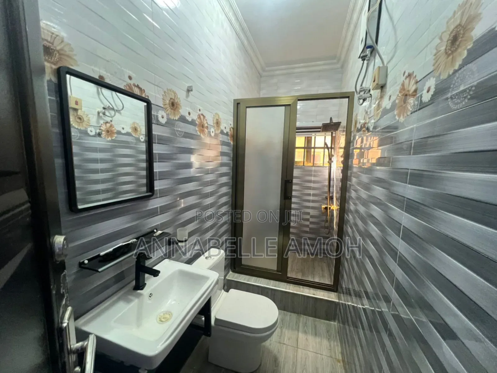 3bdrm House in Bush Road Estate, Accra Metropolitan for rent