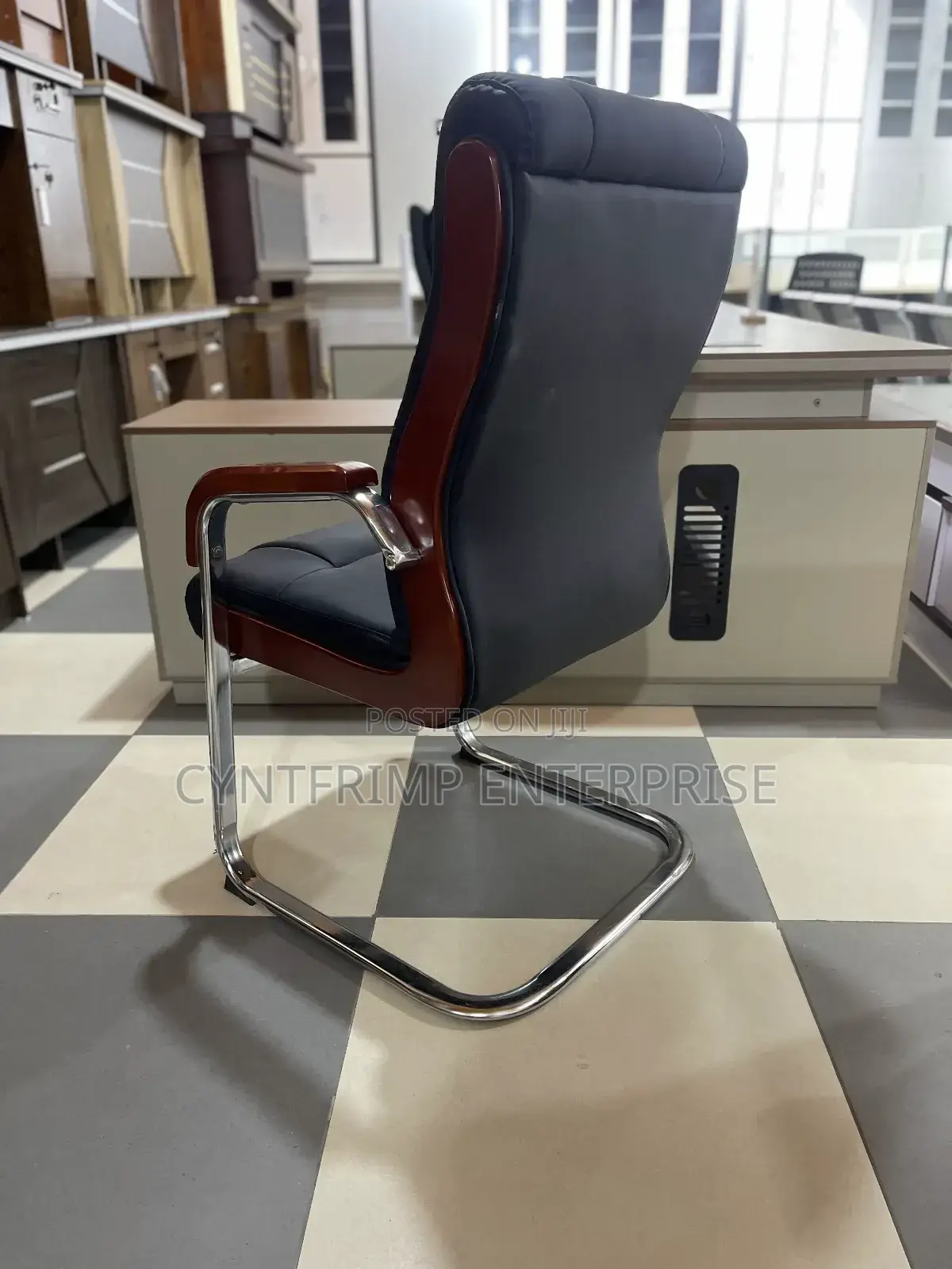 Executive Conference/Visitor Chair