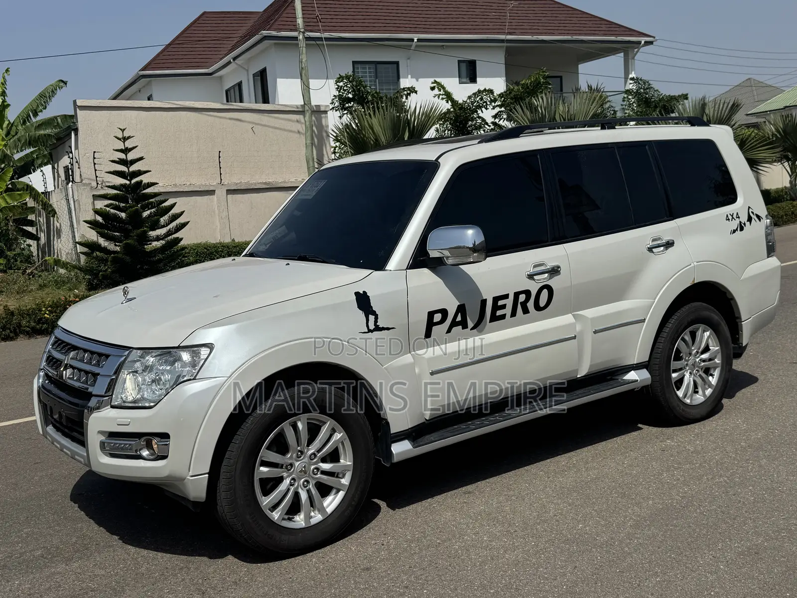 Mitsubishi Pajero V90 3.8 V6 GLS/GLX 2019 White