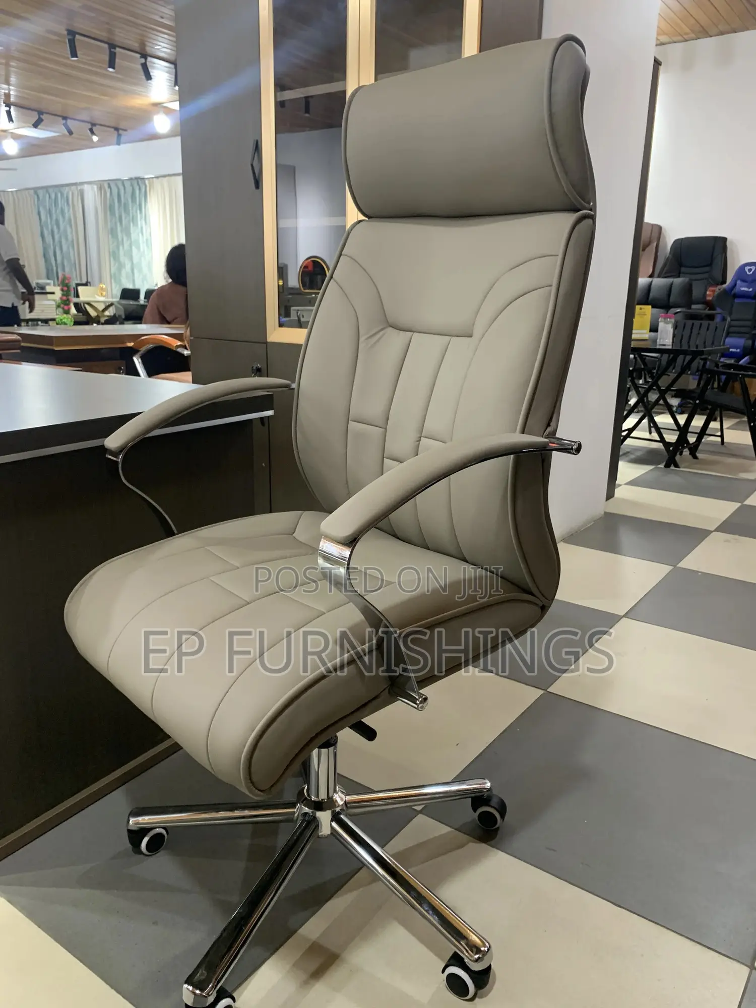 Sleek Executive Office Chair