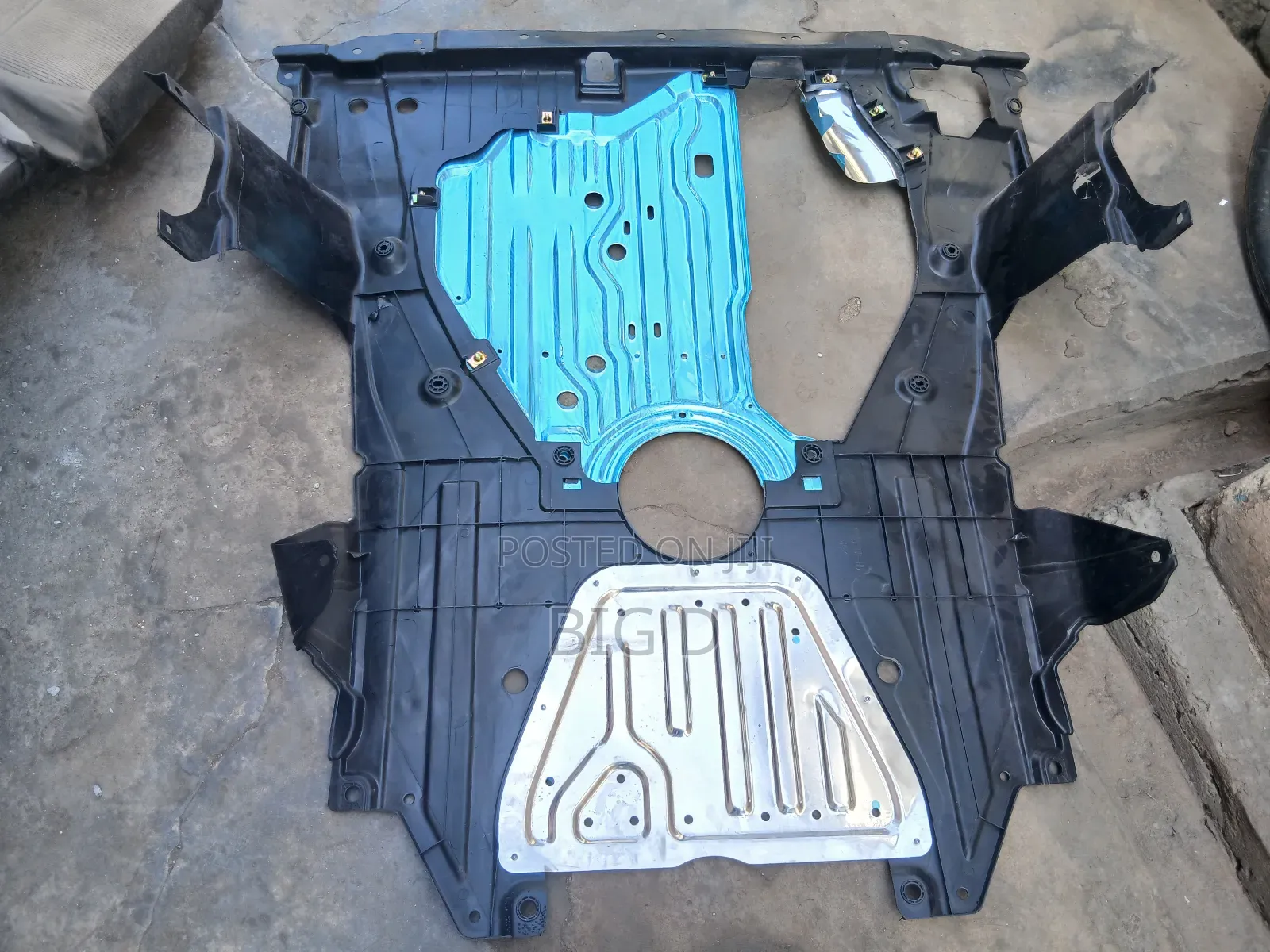 Honda Accord 2017 T0 2019 Engine Panel