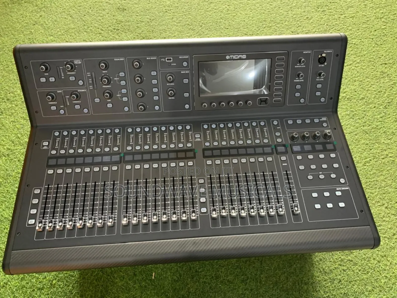 Midas M32 Digital Professional Mixer