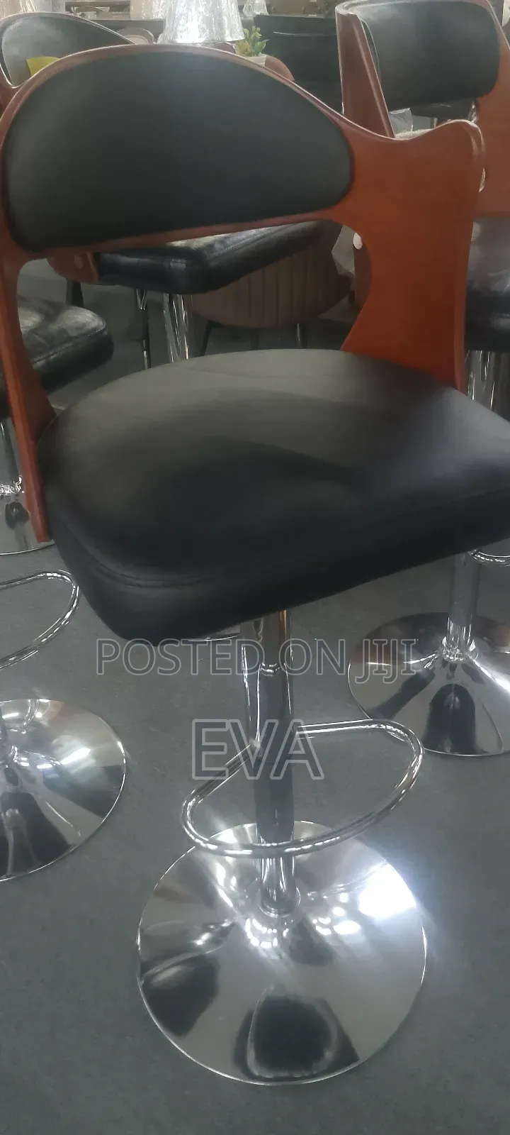 Turnaround Bar Chair