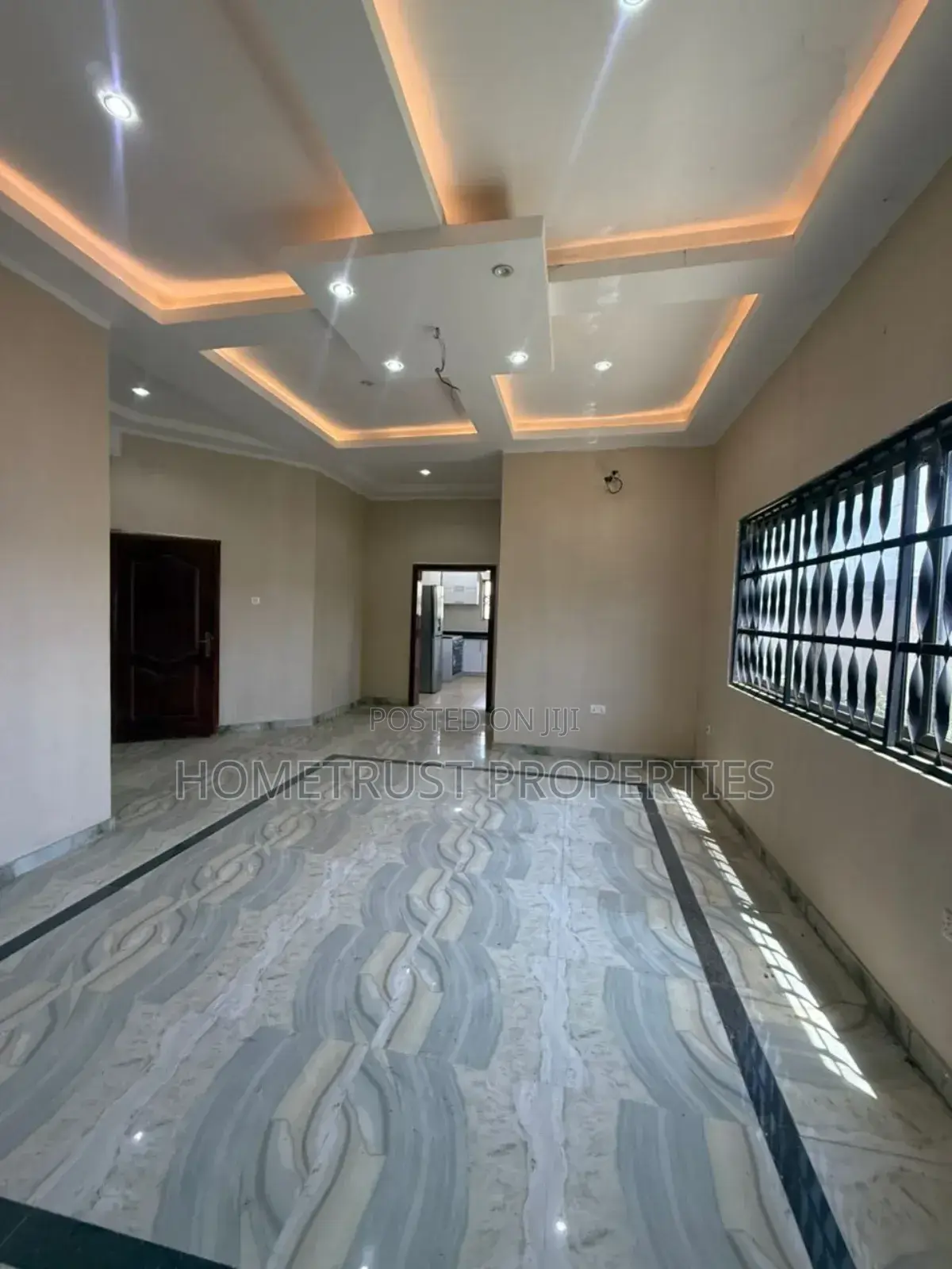 5bdrm House in Weija Scc Area for sale