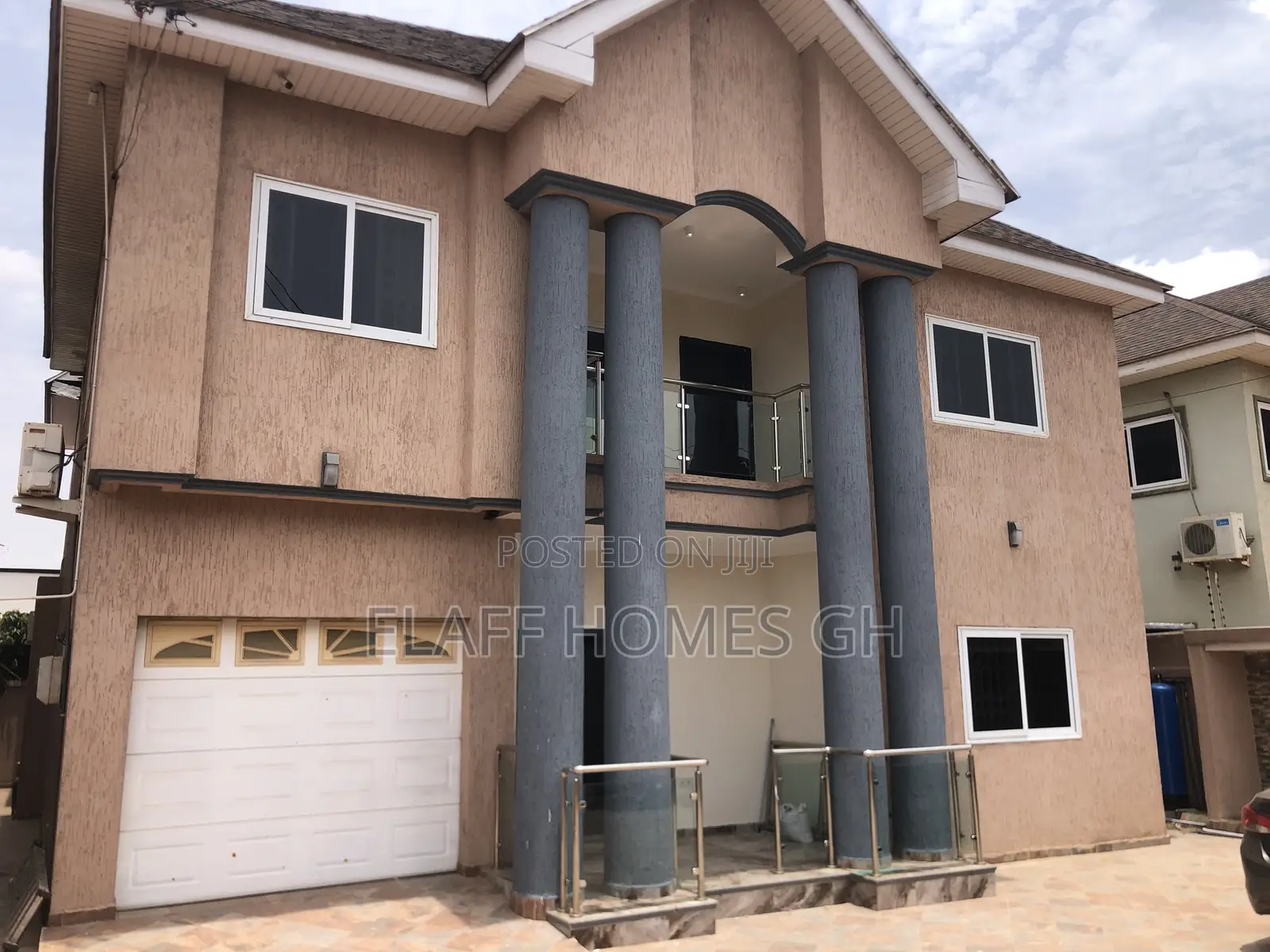 4bdrm Duplex in Elaffhomesgh, Ability for rent