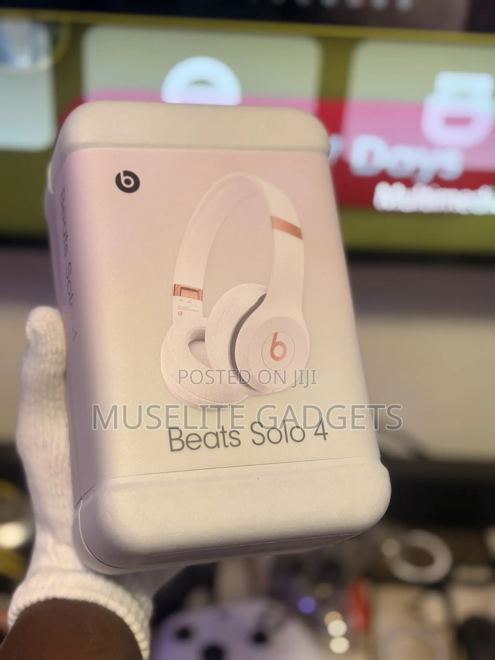 Beats Solo 4 Wireless Headphones - 50h Battery, Clear Sound, Bluetooth