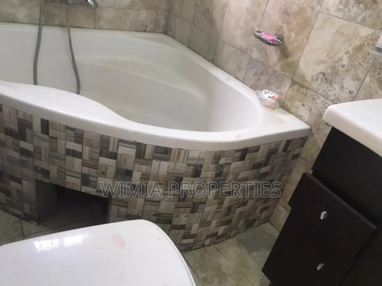 4bdrm House in Amasaman for rent