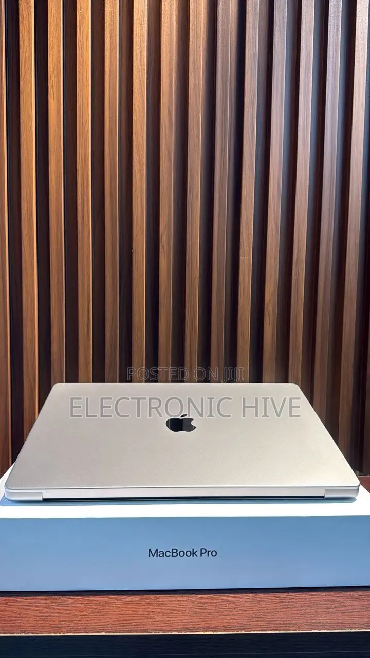 Laptop Apple MacBook Pro 2020 M1 32GB Apple M1 SSD 512GB