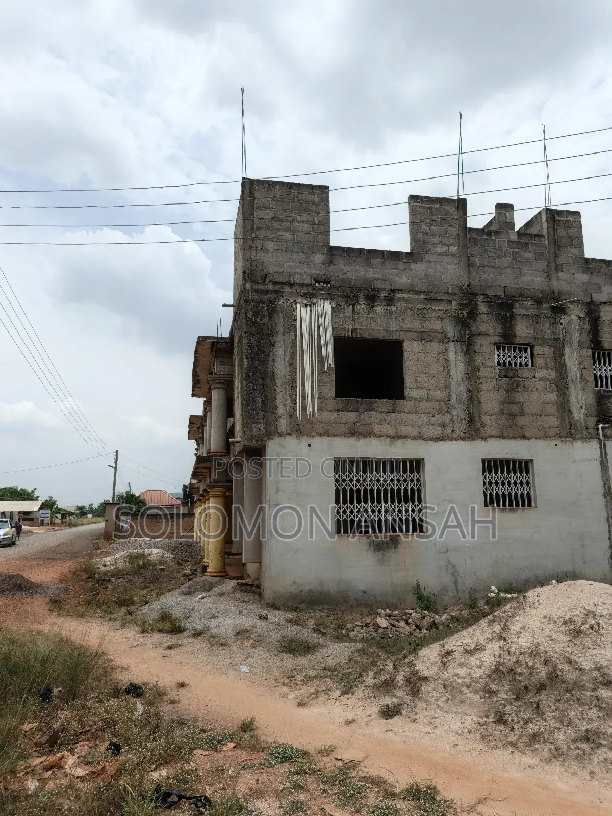 18bdrm Block of Flats in Free Will Agency, Kumasi Metropolitan for sale