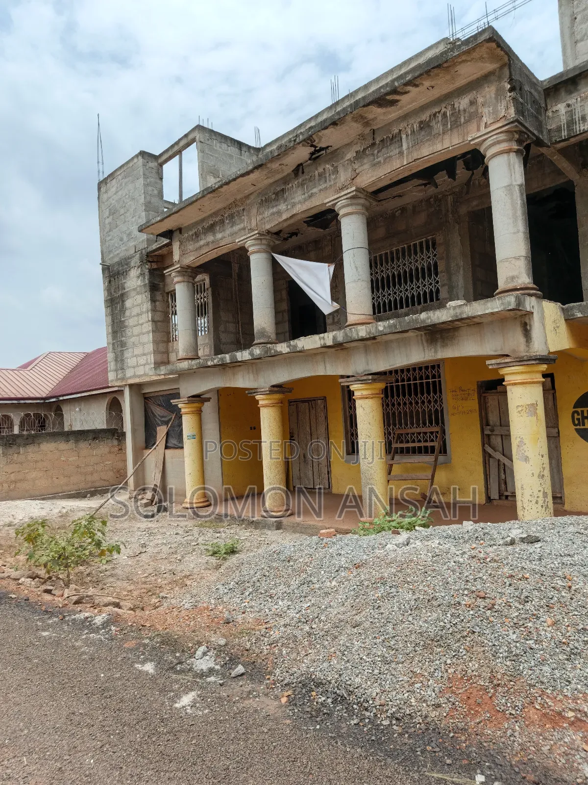 18bdrm Block of Flats in Free Will Agency, Kumasi Metropolitan for sale