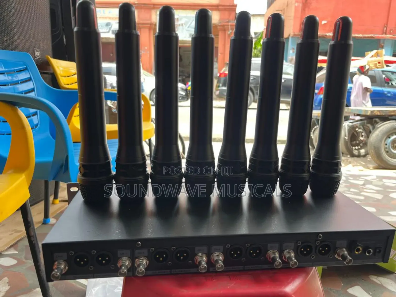Shura Mx-Ab 8 Channel Wireless Microphone