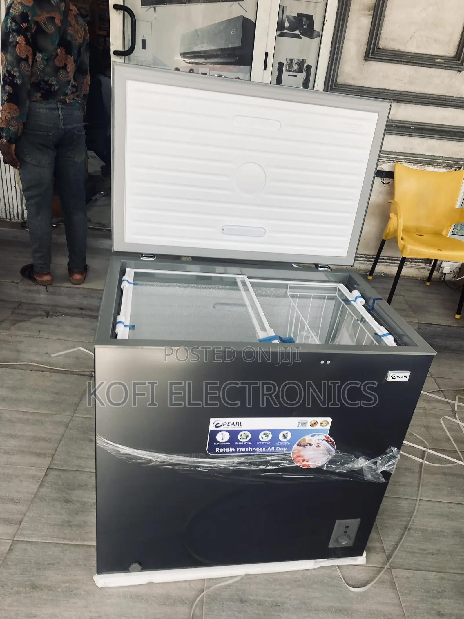 Glamorous Pearl PCF-2620-13m Freezer for Stylish Kitchens