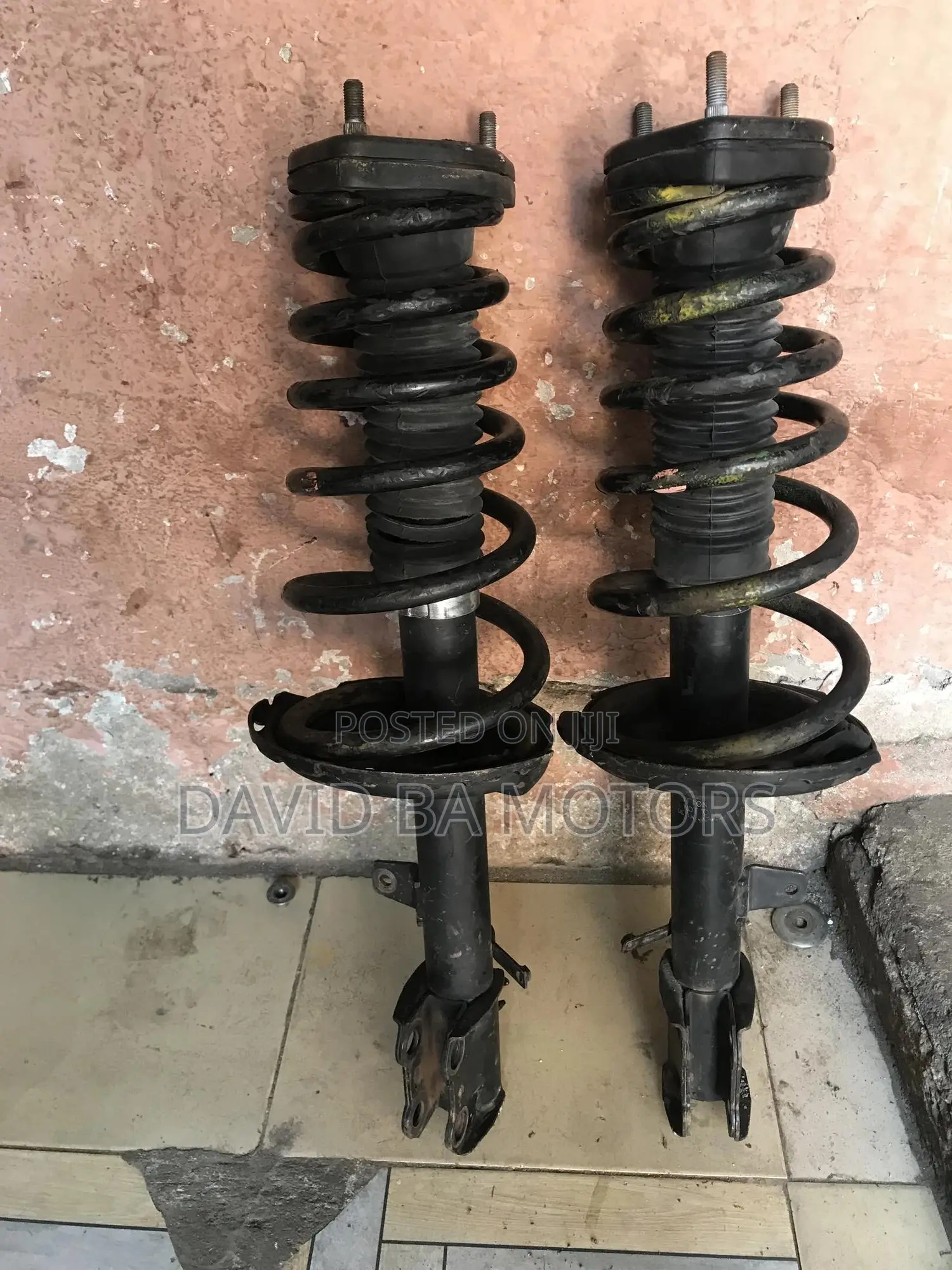 Toyota Highlander 2008 to 2013 Back Shocks