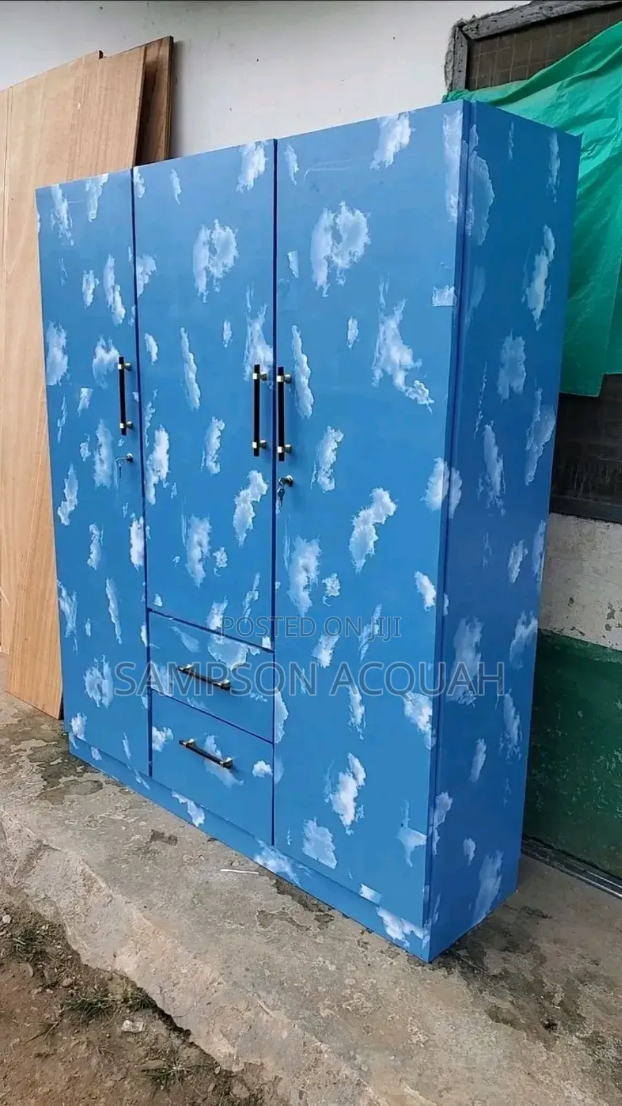 Quality Wardrobe With Shelves and Mirror