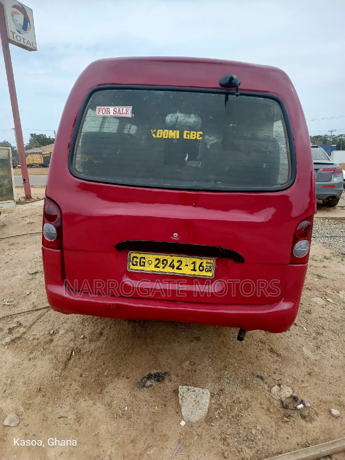 Hyundai H-100 2004 Red