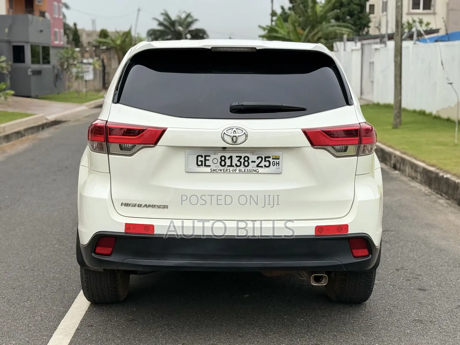 Toyota Highlander LE 4x2 (2.7L 4cyl 6A) 2018 White