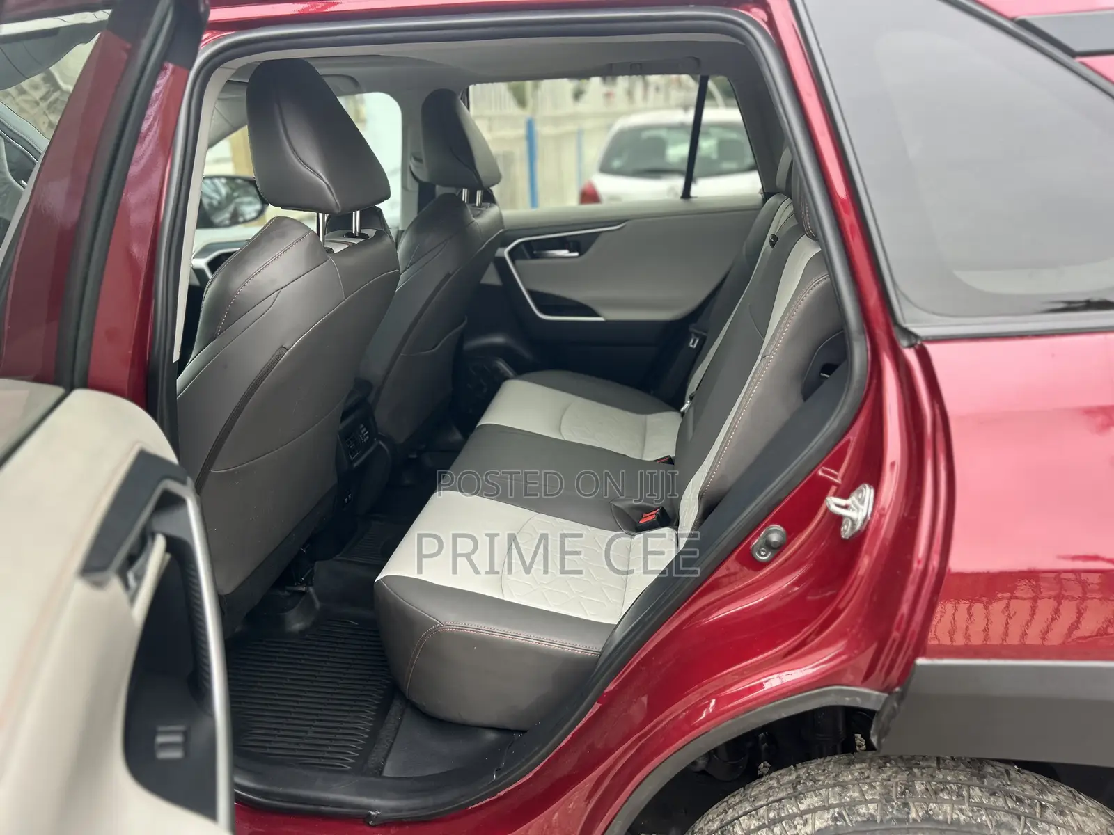 Toyota RAV4 Limited AWD 2019 Red