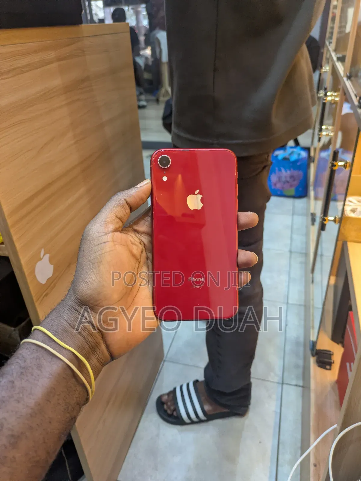 Apple iPhone XR 64 GB Red