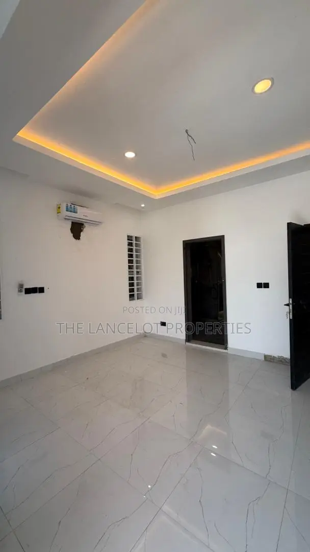 3bdrm House in Baatsonaa, Spintex for rent