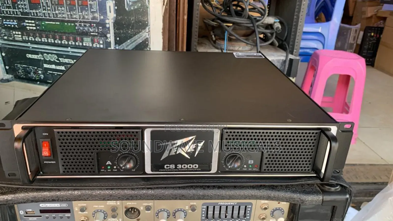 Peavey Cs 3000 Mid Amplifier