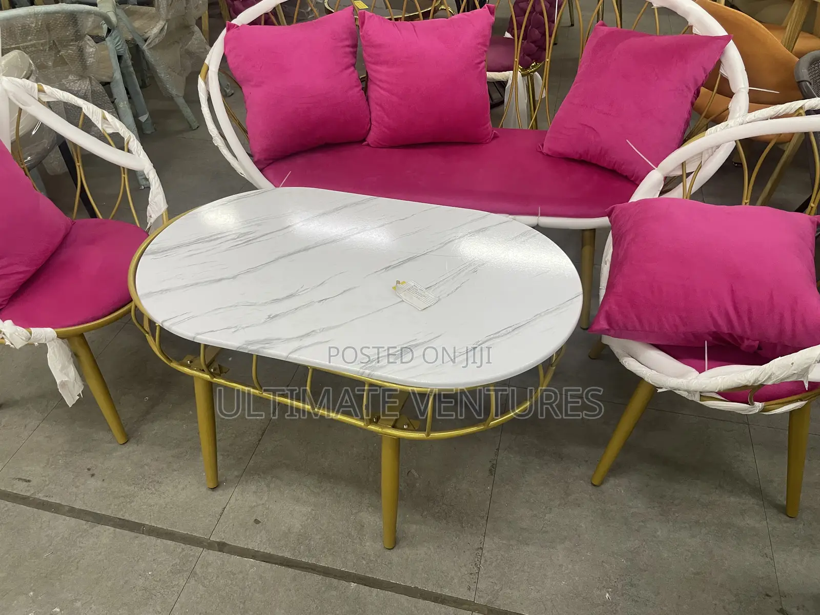 A White Oval Coffee Table