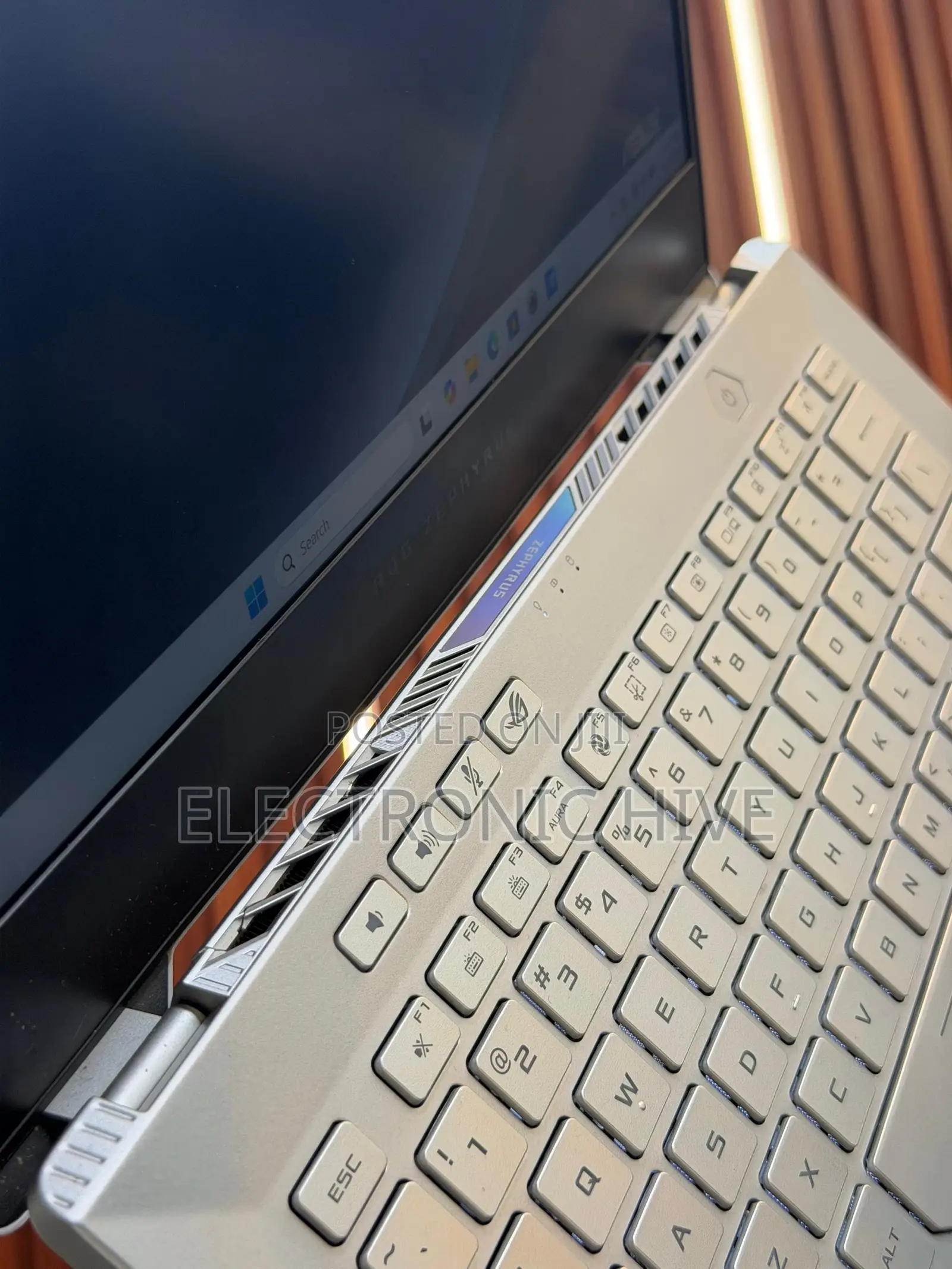 Laptop Asus ROG Zephyrus G14 16GB AMD Ryzen 7 SSD 512GB