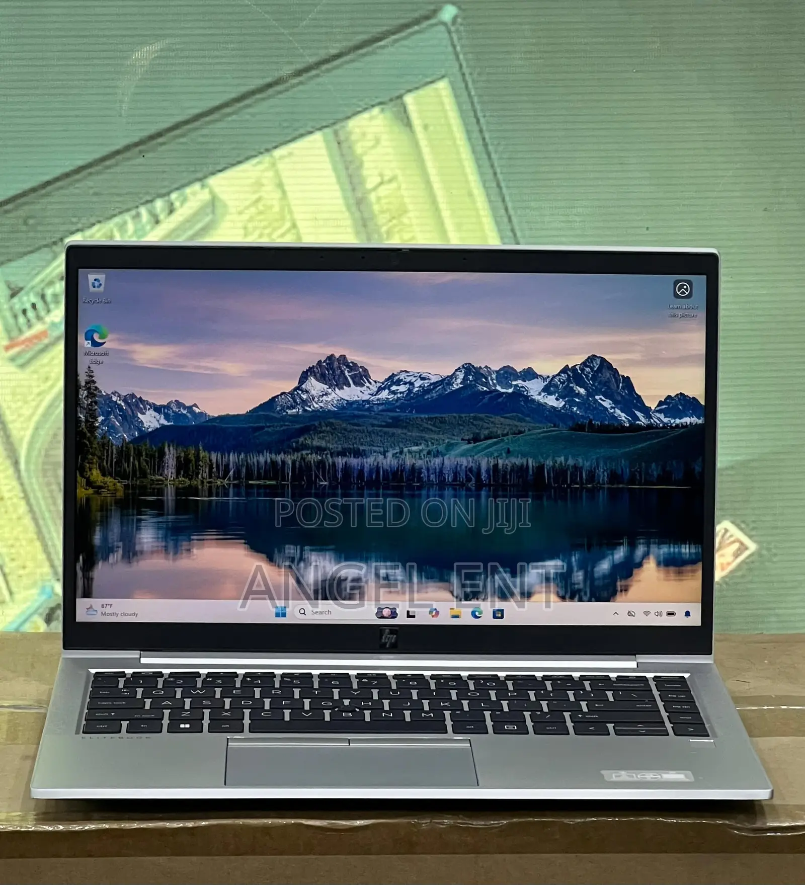 New Laptop HP EliteBook 845 G8 8GB AMD Ryzen 3 SSD 256GB