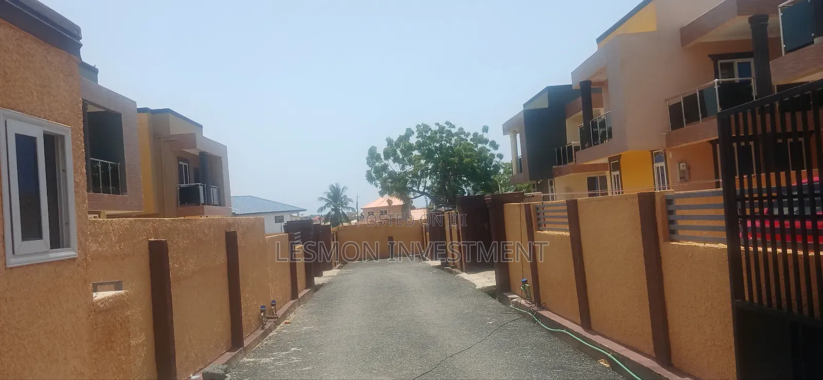 4bdrm Duplex in Agent, Baatsona Total for sale