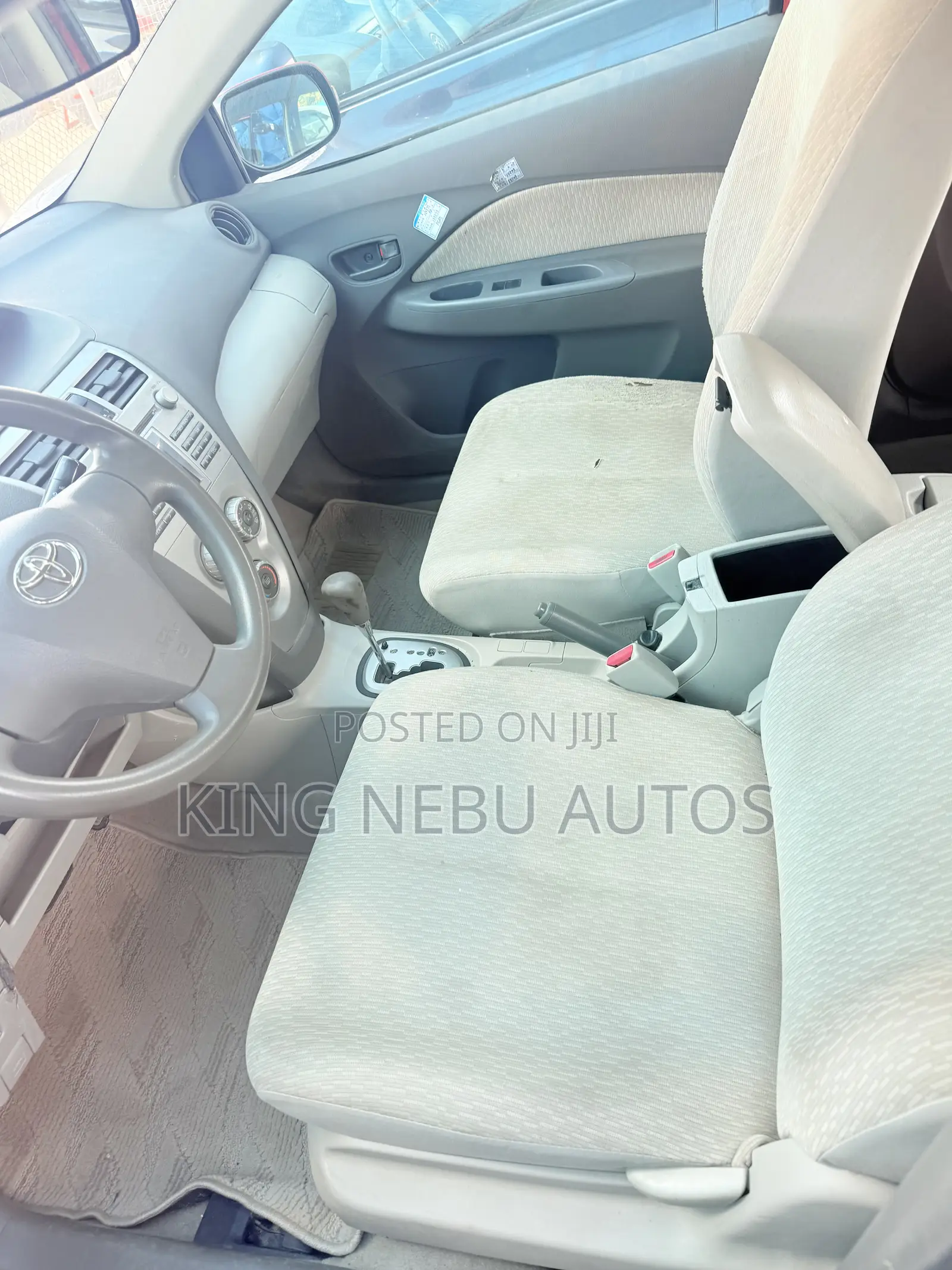 Toyota Belta 2012 Red