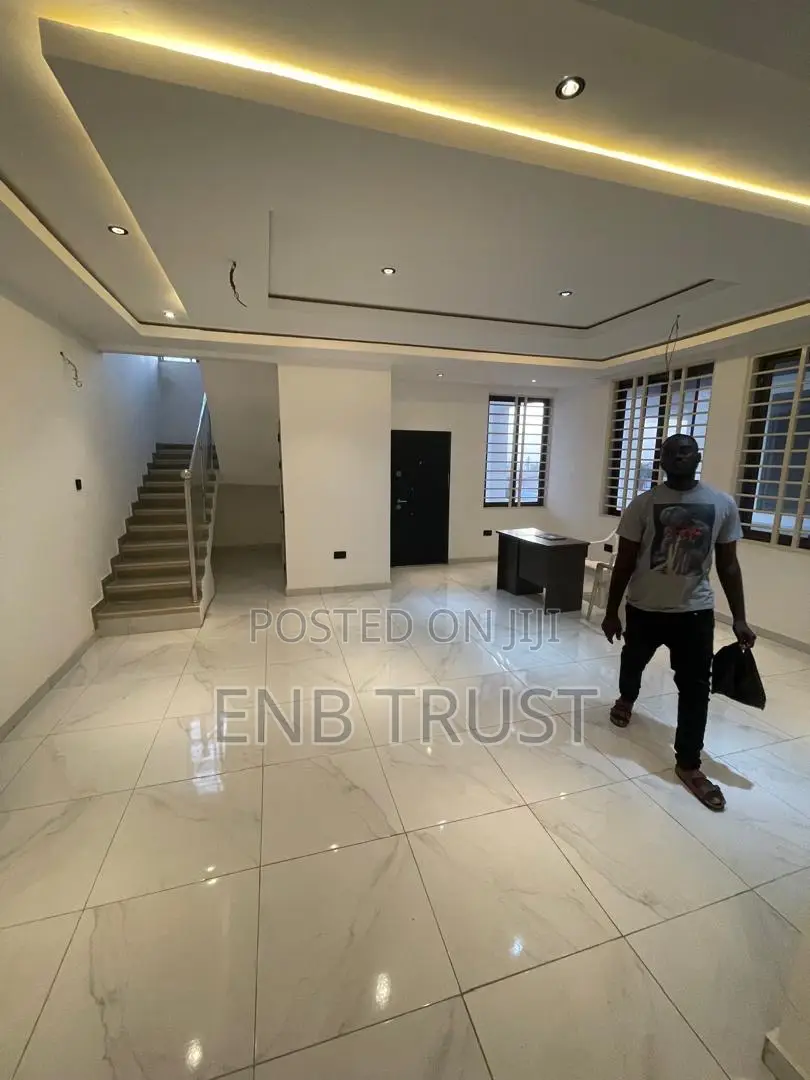 4bdrm Duplex in Kwabenya, Ga East Municipal for sale