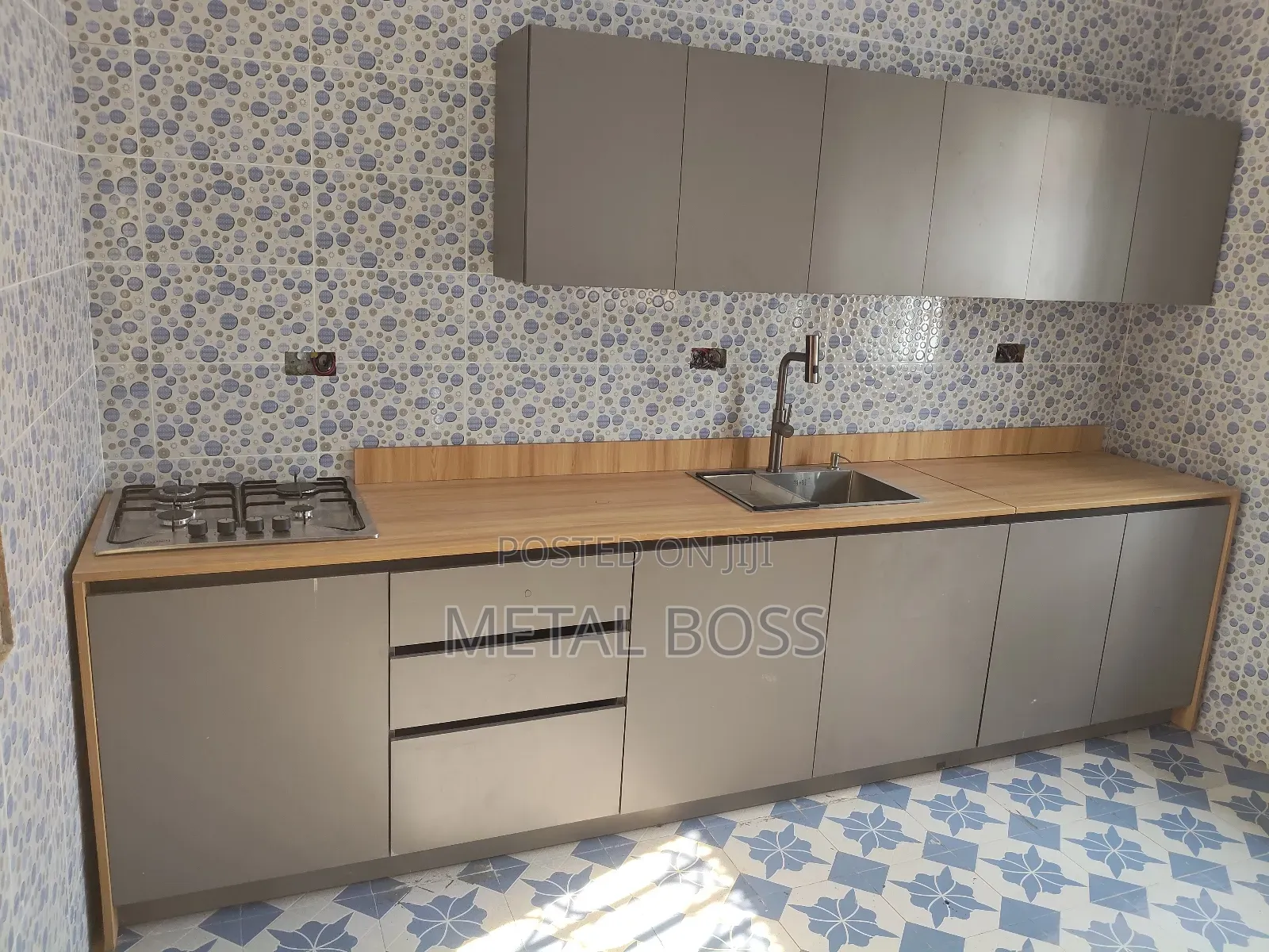 Custom Kitchen Cabinet
