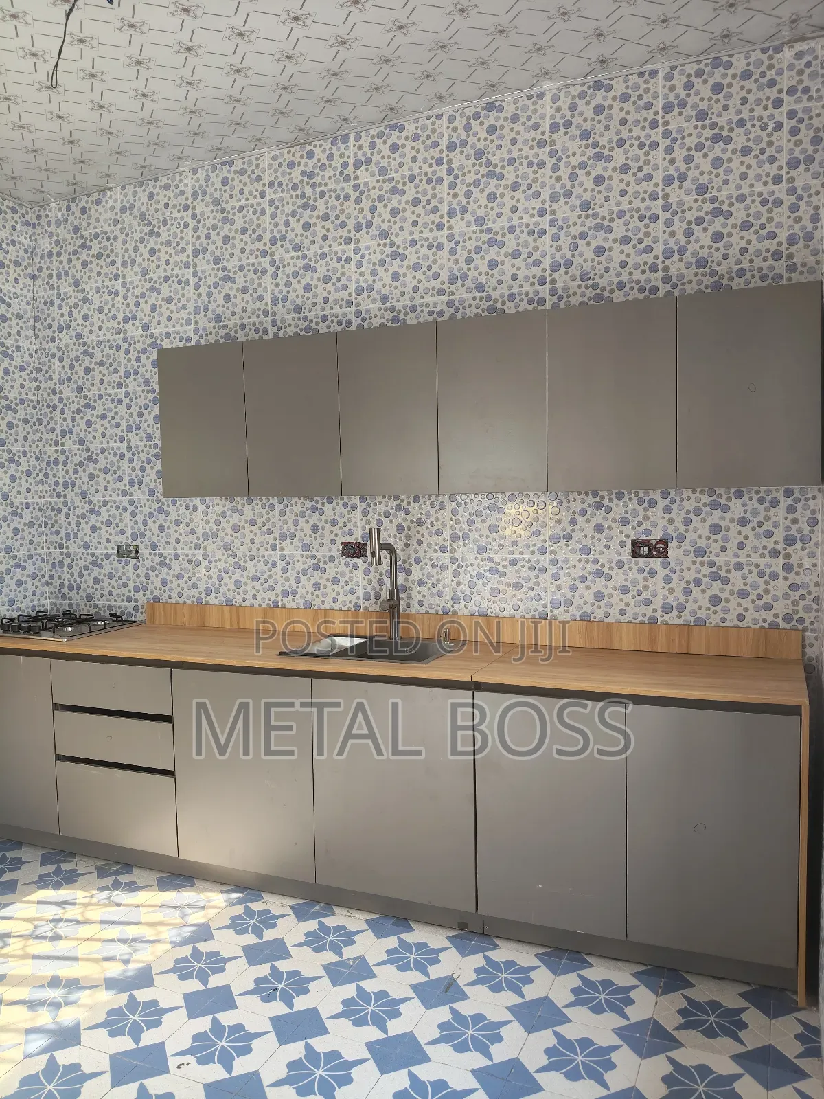 Custom Kitchen Cabinet